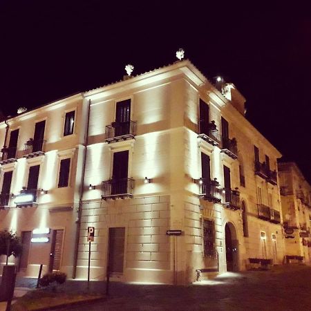 La Locanda Del Baffo Capua Exterior foto