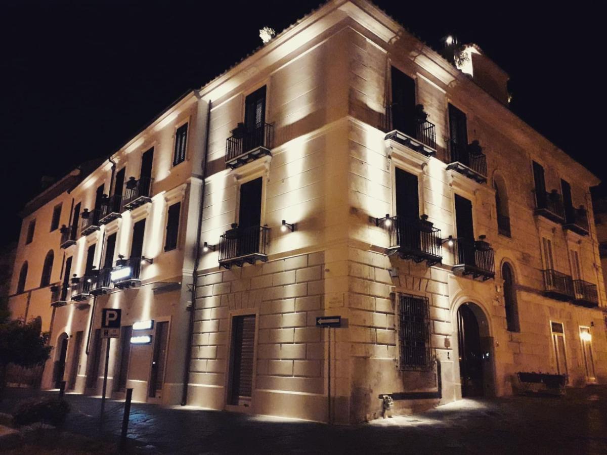 La Locanda Del Baffo Capua Exterior foto