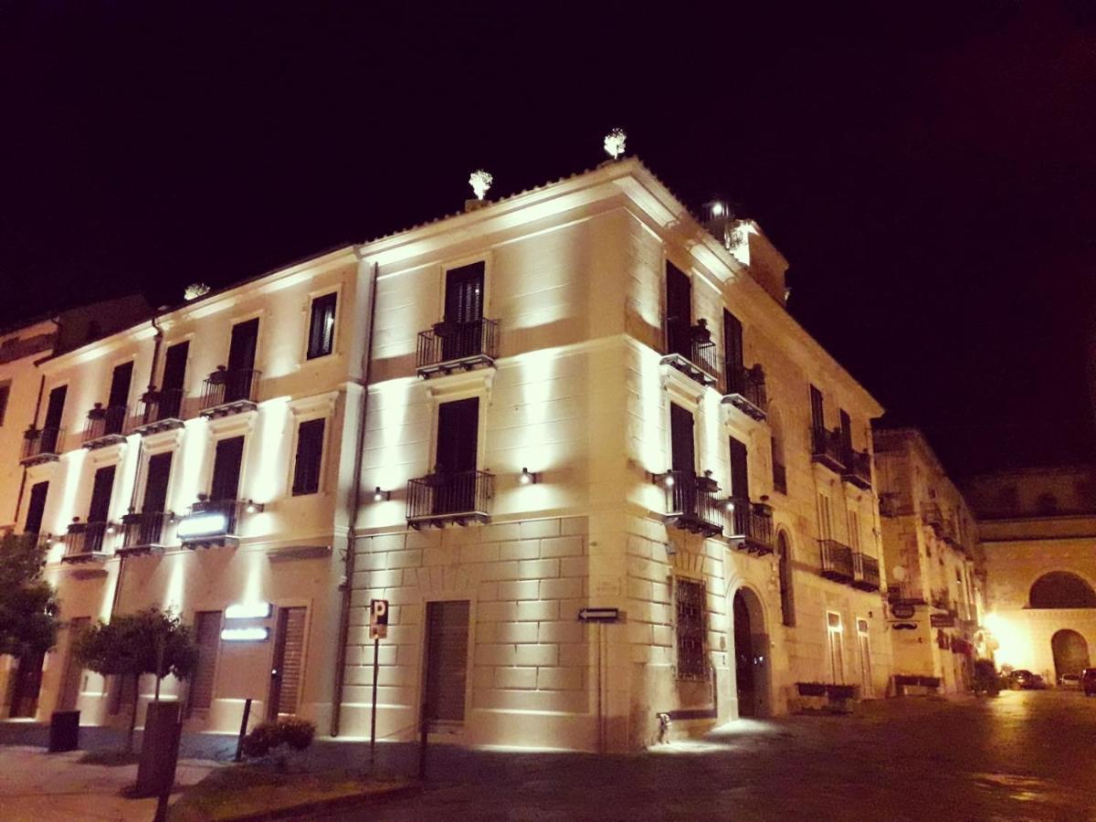 La Locanda Del Baffo Capua Exterior foto